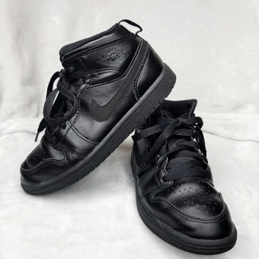 Kids Jordan AJ 1 All Black Sneakers